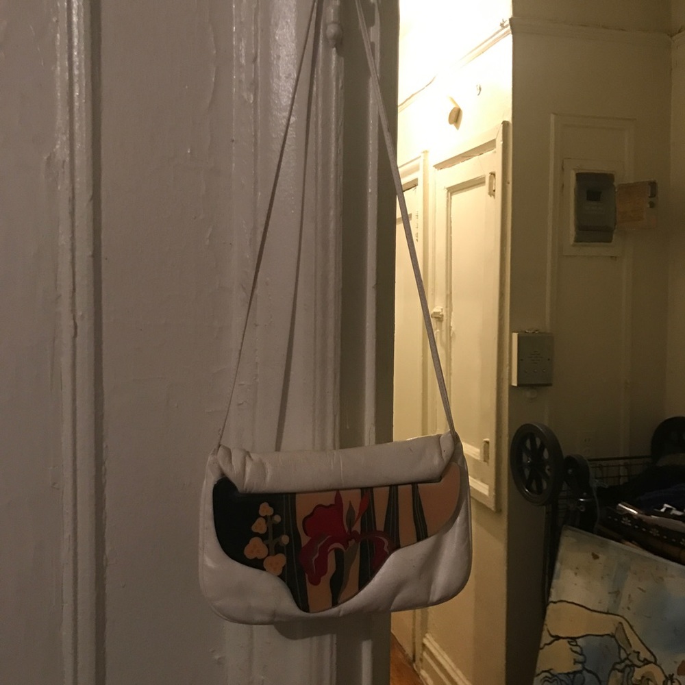 AMAZING VINTAGE COLLECTIBLE MOON BAG